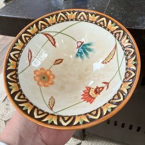 Pedestal bowl Fitz and Floyd Global Market